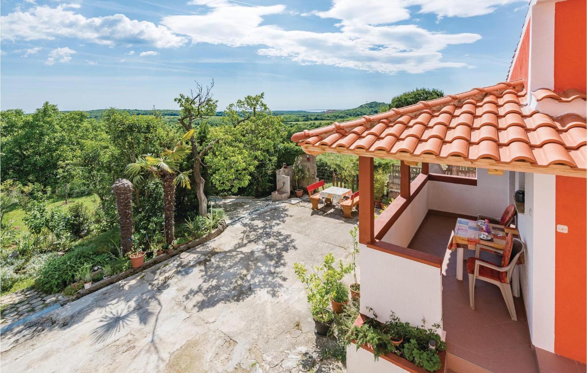 Awesome Home In Porec With House Sea View Exterior foto